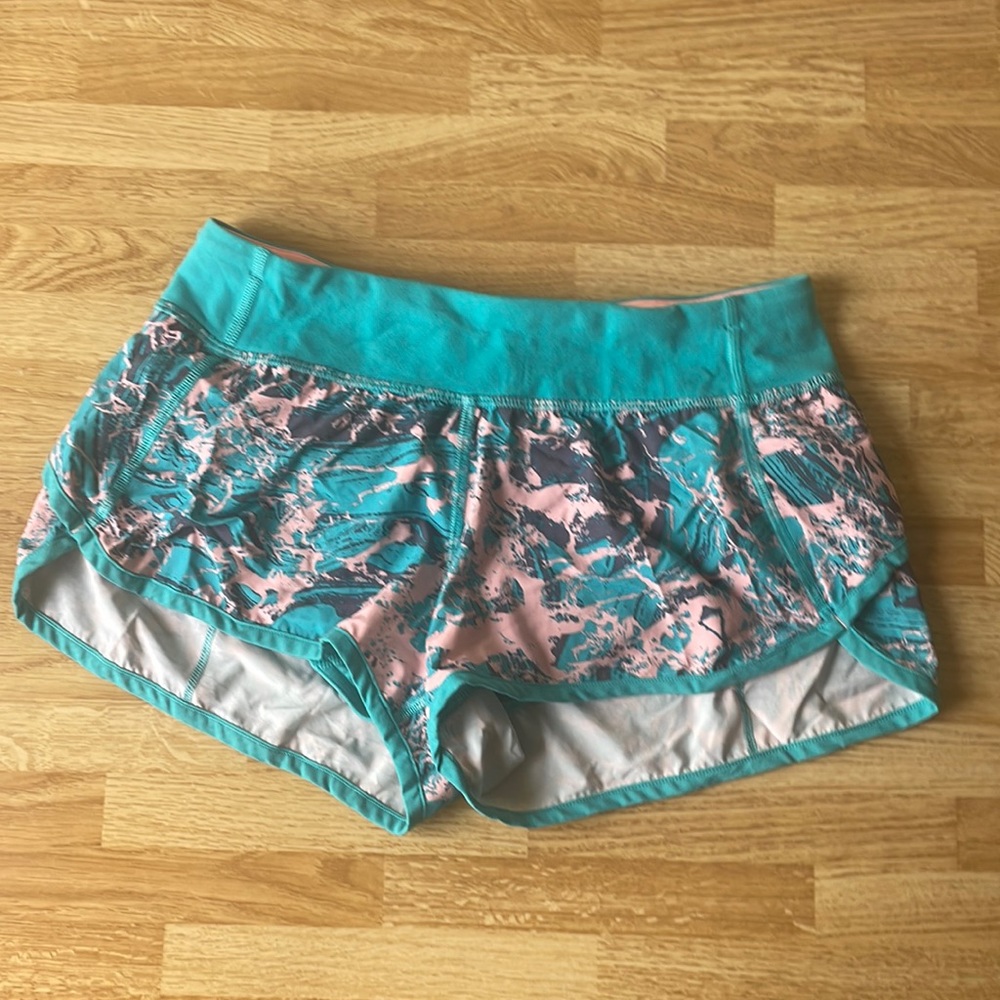 Ivivva Speedy Shorts girls Size 14 gently used condition